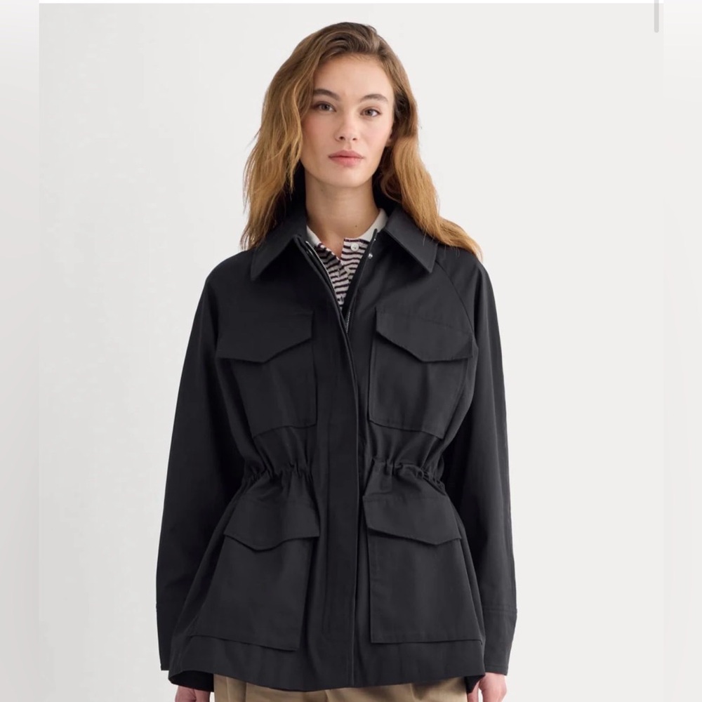 Everland Field Jacket Black- size Large NWT